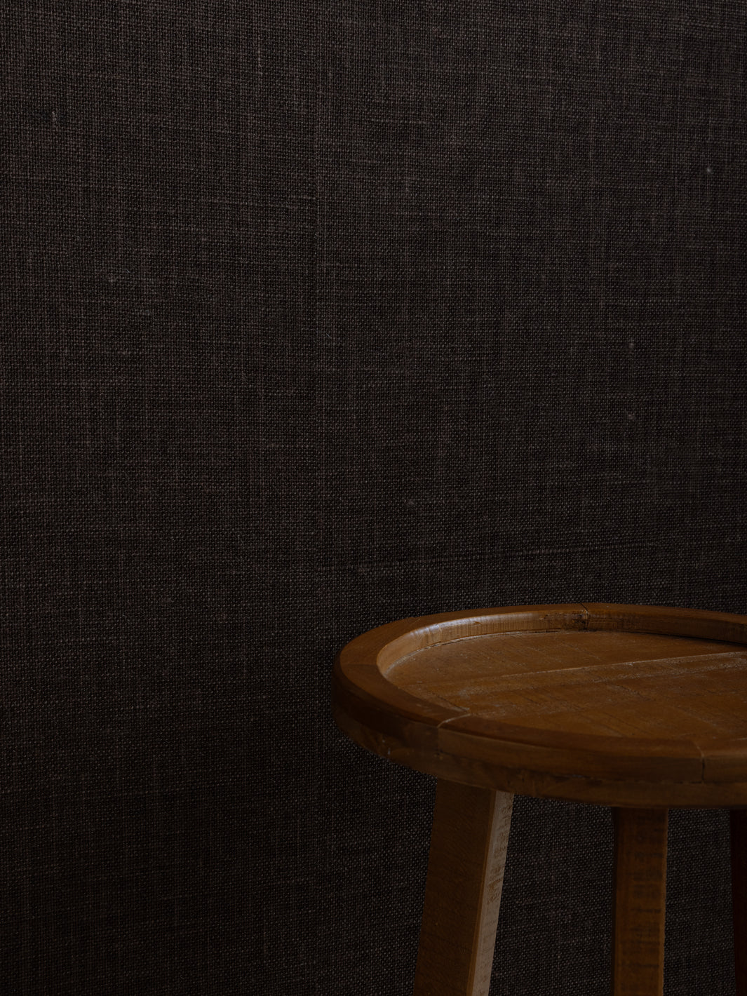 'Burlap' Grasscloth Wallpaper in Cocoa