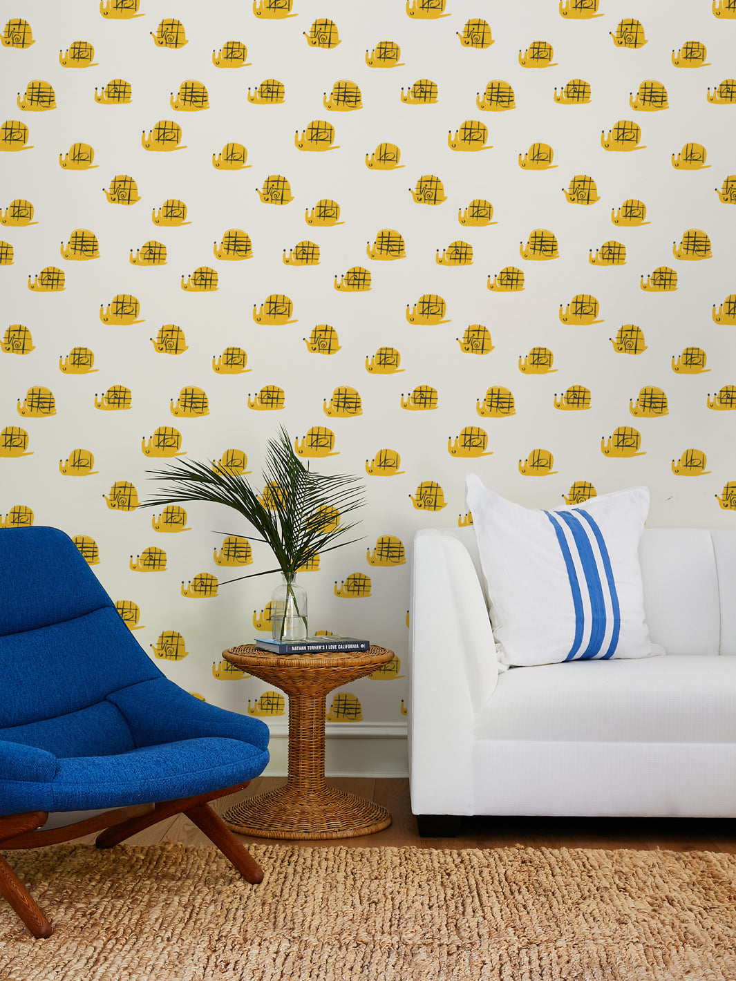 snails wallpaper by tea collection ivory