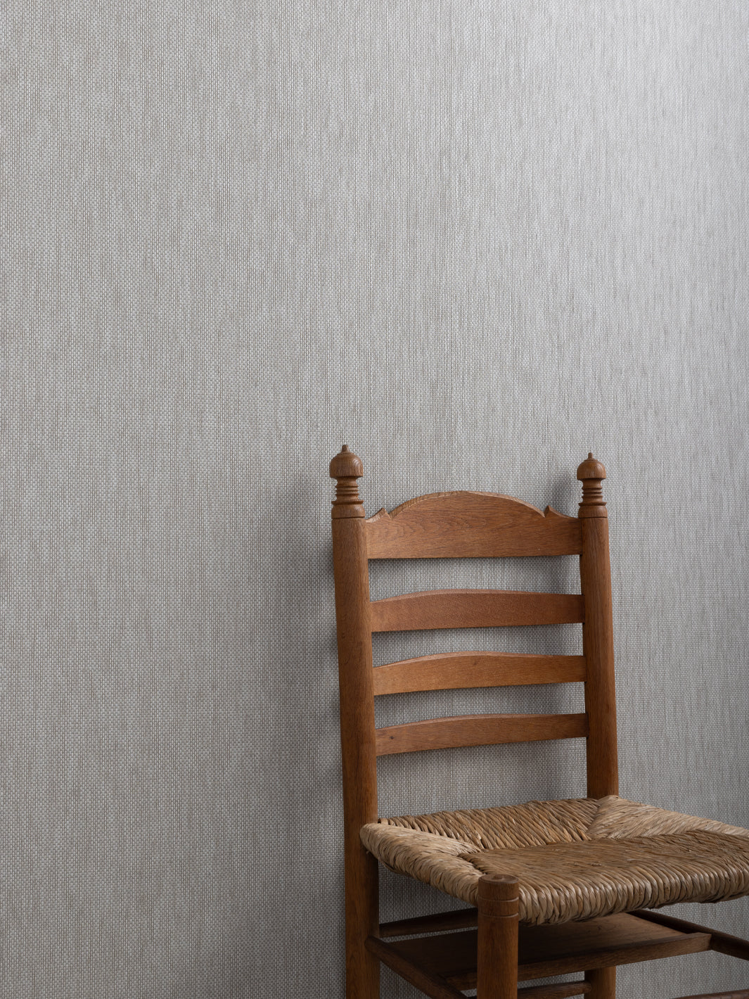 'Stitch Two Tone' Grasscloth Wallpaper in Asphalt Cream