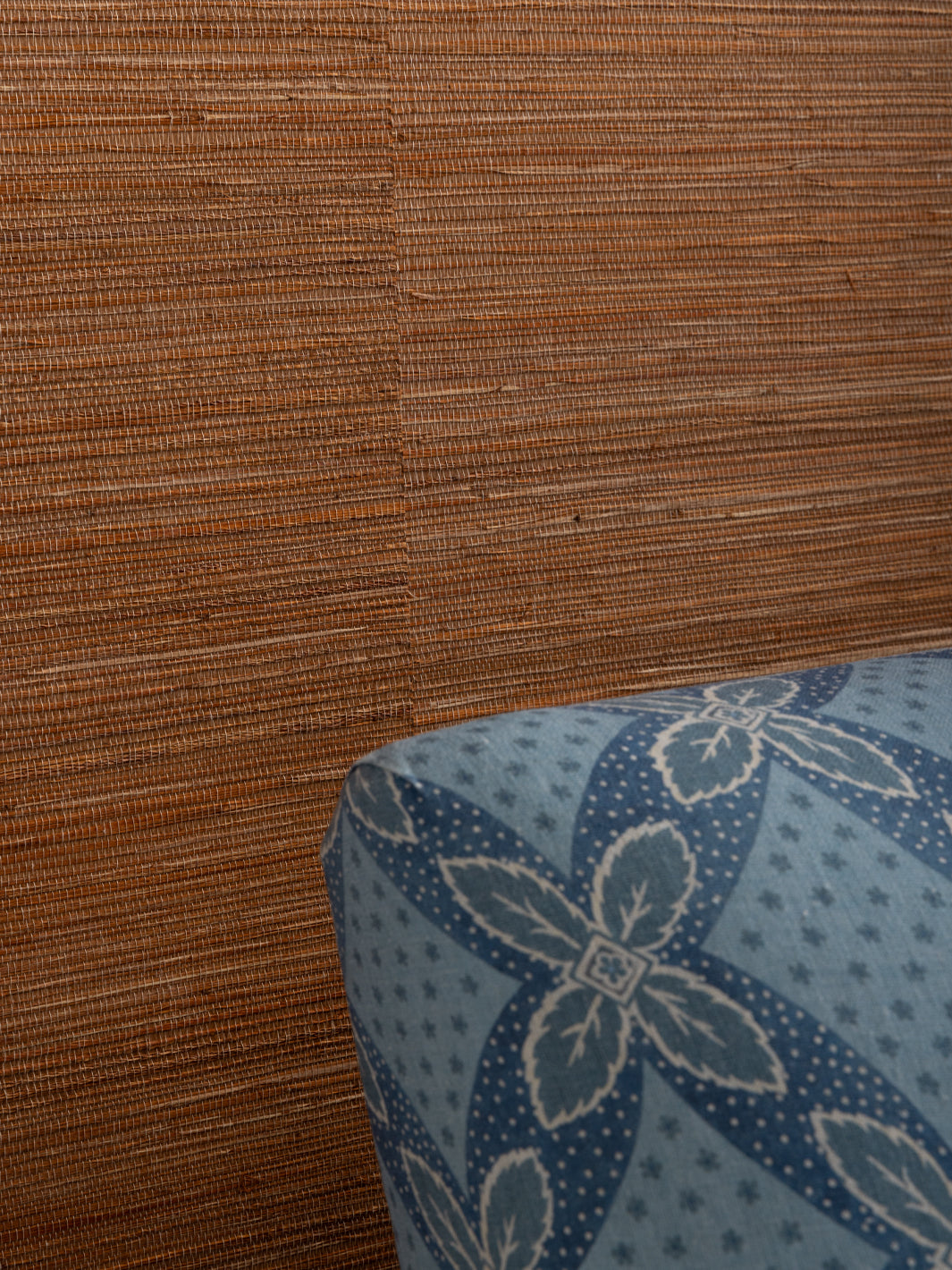 'Woven Two Tone' Grasscloth in Bark